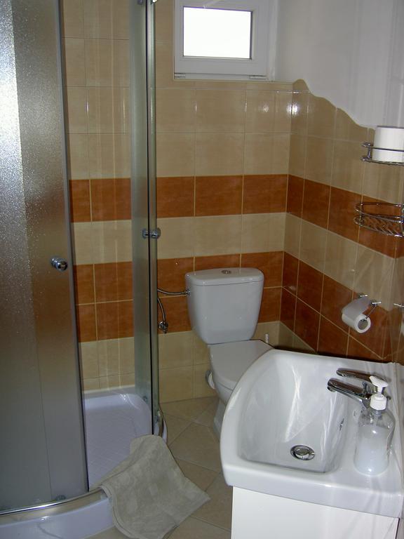 Pivnicka Pod Cachtickym Hradom Hotel Čachtice Eksteriør billede