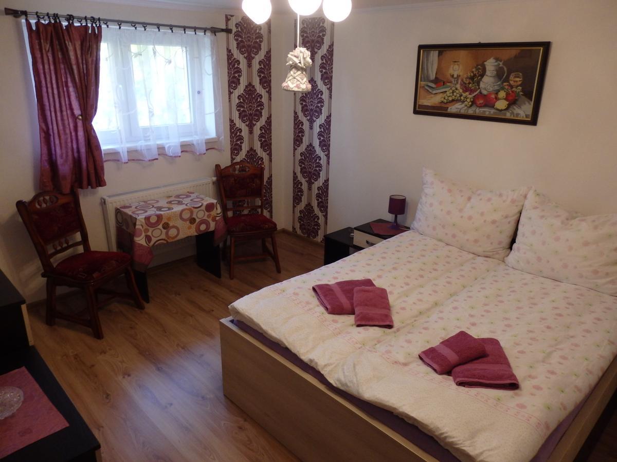 Pivnicka Pod Cachtickym Hradom Hotel Čachtice Eksteriør billede